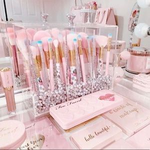 Clearing my makeup draw make me an offer ✨